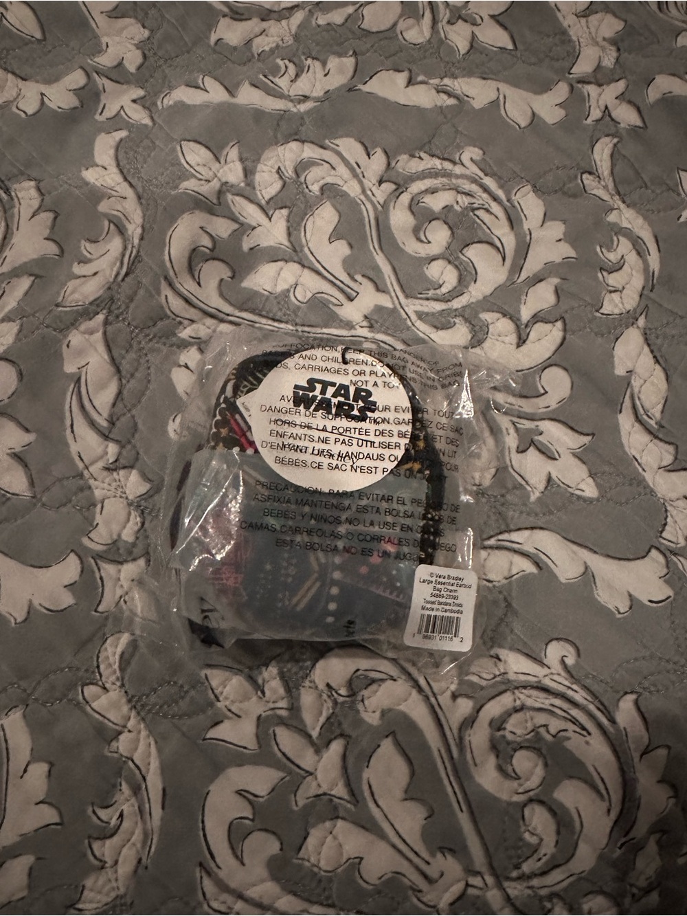 Vera Bradley x Star Wars Droids Pattern Earbud Bag Charm - Picture 3 of 4